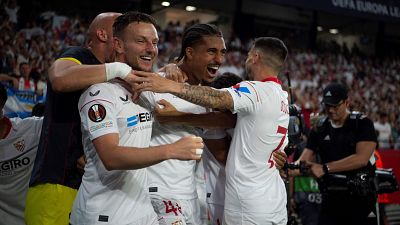 Sevilla 3-0 Manchester United: el Sevilla vuelve a su versión europea y le asesta una goleada al favorito Manchester United