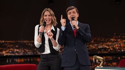 Silvia Intxaurrondo y Abril Zamora, en 'Late Xou con Marc Giró'