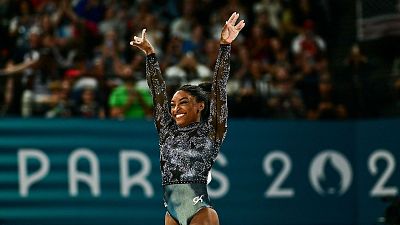 Simone Biles: l'art de caure i tornar a volar Simone Biles: l'art de caure i tornar a volar