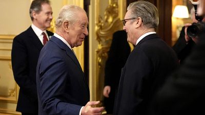 Las sonoras réplicas del terremoto Epstein en Reino Unido