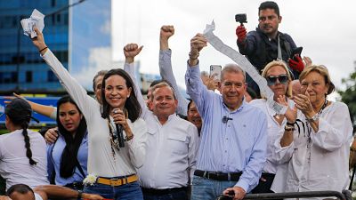 El Supremo de Venezuela convoca a los 10 candidatos de las elecciones presidenciales a comparecer este viernes