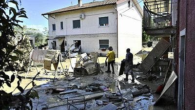 Un temporal de lluvia causa diez muertos en el centro de Italia y numerosos daños