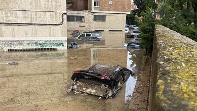 La lluvia deja inundaciones y destrozos en Murcia y Comunidad Valenciana y suspende clases en más de 30 municipios