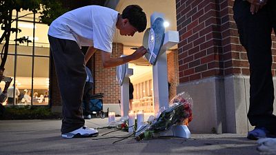 Al menos dos muertos y 17 heridos en un tiroteo en una iglesia y escuela católica de Minneapolis