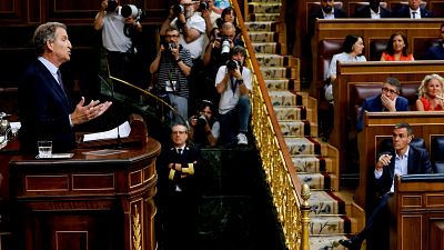 Cruce de reproches en el Congreso por los escándalos que cercan al Gobierno y al PSOE: "La corrupción es usted"