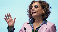 Todas las asociaciones de jueces y fiscales exigen respeto a Montero tras calificar la sentencia de Alves de "vergüenza"