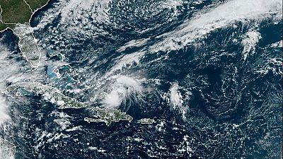 La tormenta tropical Oscar se convierte en un huracán de categoría 1 en el Atlántico