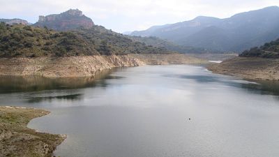 Aspecte del pantà de Siurana (Priorat) al 22% de la seva capacitat
