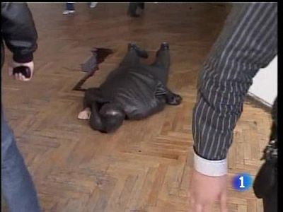 Trece personas mueren en un tiroteo en un centro universitario de Azerbaiyán