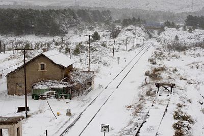 Los trenes que unen Valencia y Madrid registran retrasos de 90 minutos por el temporal