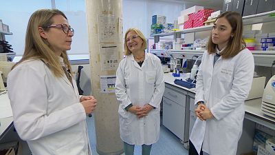 Tres generaciones de científicas conversan sobre el presente y futuro de la mujer en la ciencia