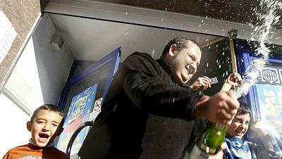 El primer premio del sorteo de Navidad | RTVE.es | Ver