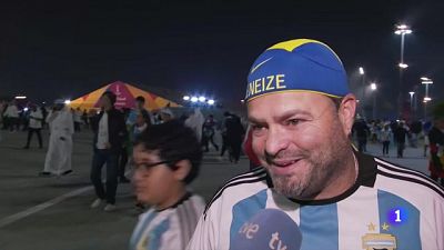 De la tristeza francesa al estallido argentino: "Hice 15.000 kilómetros solo para ver esto, es emocionante"