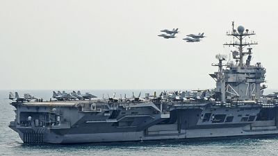 Trump amenaza a los ayatolás con un ataque militar como en Venezuela: "Una Armada enorme se dirige a Irán"