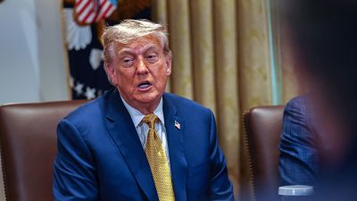 Trump avisa de que enviará "en un par de días" una carta a la Unión Europea para informar de nuevos aranceles