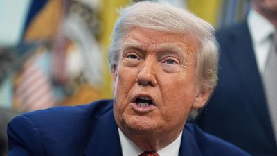 Trump celebra la restitución temporal de los aranceles y defiende su poder presidencial frente al del Congreso