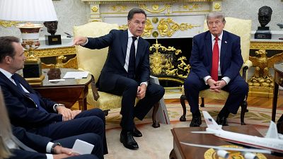 Trump afirma que España es "horrible" como socio de la OTAN y Rutte responde que es un caso aislado