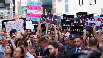 Trump modera su prohibición a los transexuales en las Fuerzas Armadas