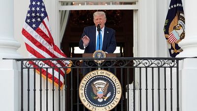 Trump prohíbe la entrada a EE.UU. a ciudadanos de 12 países "para proteger la seguridad nacional"