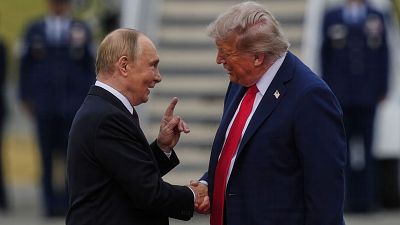 Termina la reunión entre Trump y Putin sin ningún anuncio - Fin de semana 24h | Ver Termina la reunión entre Trump y Putin sin ningún anuncio - Fin de semana 24h | Ver