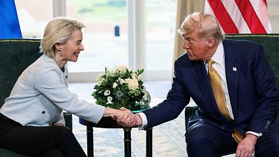 Trump y Von der Leyen acuerdan aplicar aranceles del 15% a las exportaciones de la UE y compras masivas de energía