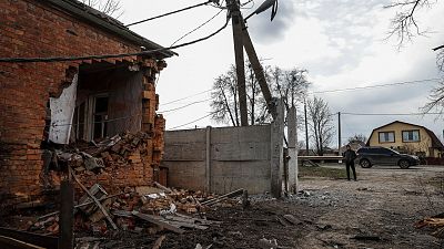 Los vecinos de Járkov viven con miedo a que sus viviendas sean atacadas por las tropas rusas