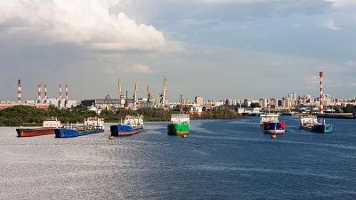La UE anuncia nuevas sanciones contra Rusia que afectarán a la llamada "flota fantasma"