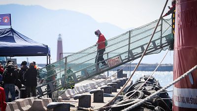 Italia manda a 40 migrantes a sus centros en Albania Italia manda a 40 migrantes a sus centros en Albania