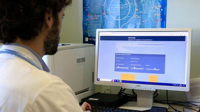 Un metge resident impulsa l'aplicació, que s’ha validat a Sant Pau i al Mar i que ara es publica a ‘The Lancet’. Un metge resident impulsa l'aplicació, que s’ha validat a Sant Pau i al Mar i que ara es publica a ‘The Lancet’.