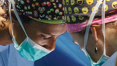 Vall d'Hebron trasplanta els pulmons d'un bebè en aturada cardíaca