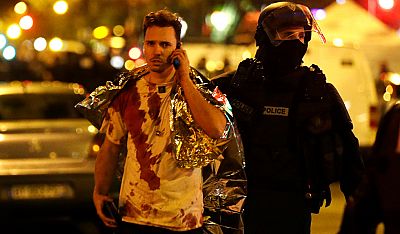 Una cadena de atentados en París deja al menos 120 muertos