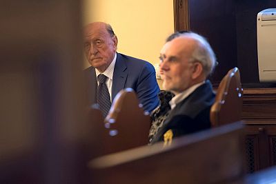 El Vaticano condena a prisión al expresidente de su banco y a dos socios por apropiación indebida y blanqueo de capitales