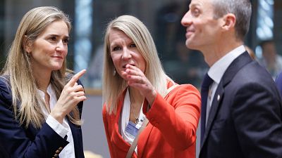 Los Veintisiete acuerdan recortar un 90% las emisiones de CO2 en 2040, pero con muchas flexibilidades