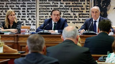 Albares confirma contactos con Gobierno y oposición de Venezuela para buscar una solución "desde el diálogo"