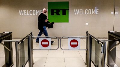 El veto a 'RT' y 'Sputnik' abre heridas en la UE: "La desinformación se combate con información, no con censura"