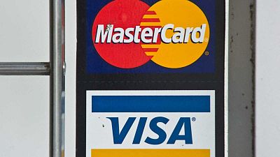 Visa, Mastercard y American Express suspenden todas sus operaciones en Rusia
