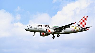 Volotea anuncia la cancelación de vuelos hasta la última semana de abril por la guerra y el alza del combustible