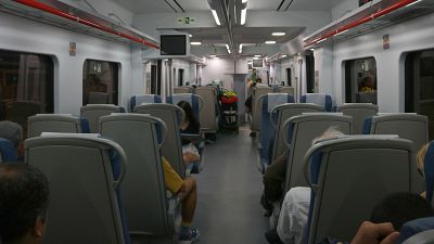 La pèrdua de confiança en els trens deixa línies regionals mig buides mentre que a Rodalies van plenes