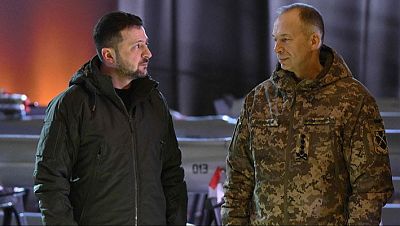 Zelenski cesa al jefe del Ejército de Ucrania y lo reemplaza por un general joven y reformista