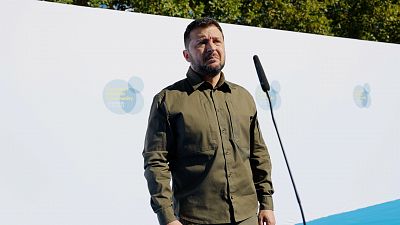 Zelenski pide en Granada "unidad" y "ayuda" a los líderes europeos y Sánchez le promete más apoyo militar