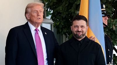 Trump enfría la posibilidad de enviar misiles Tomahawk a Ucrania e insta a Zelenski y Putin a terminar la guerra