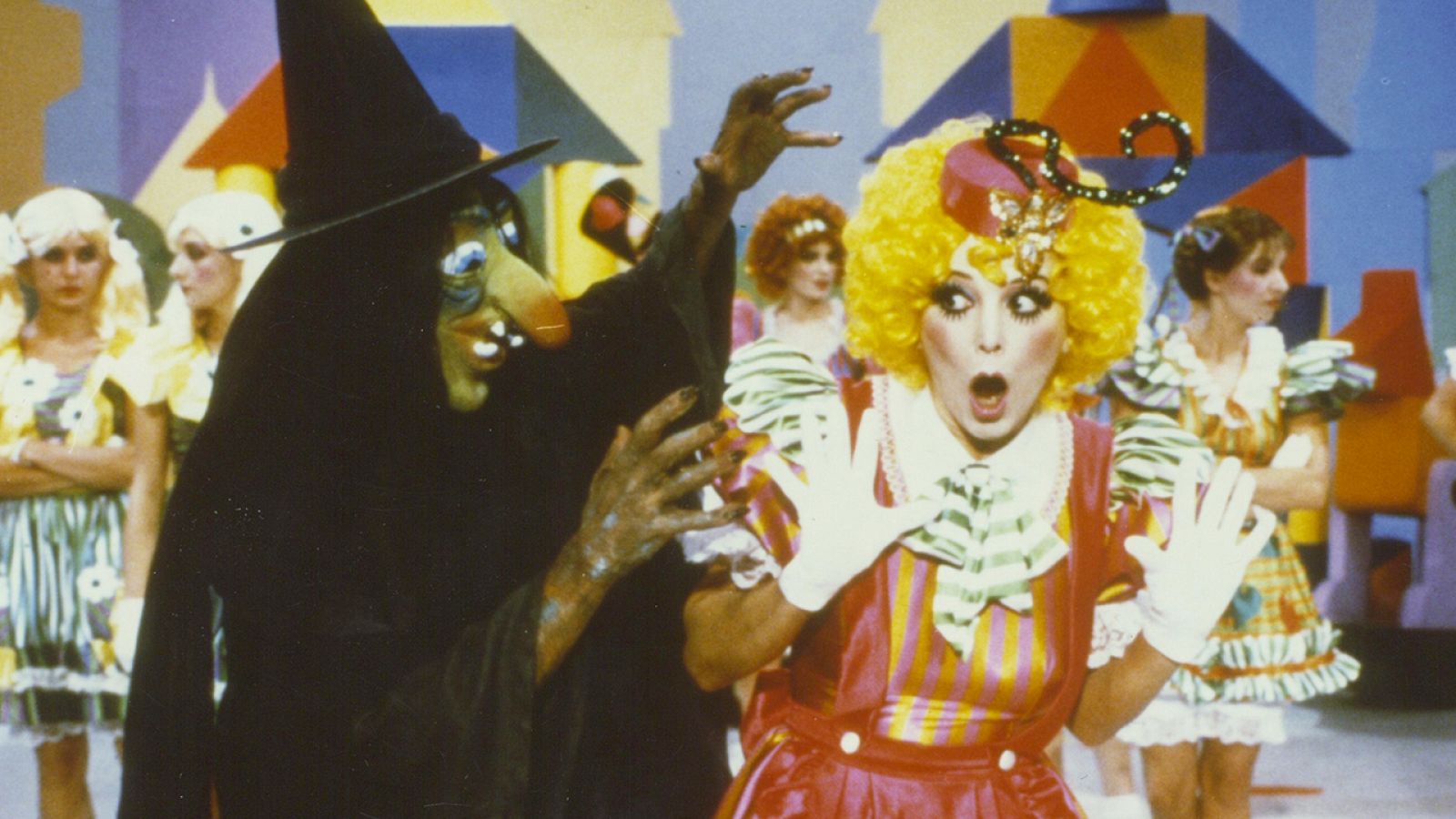 Cómicos - Irene Gutiérrez Caba