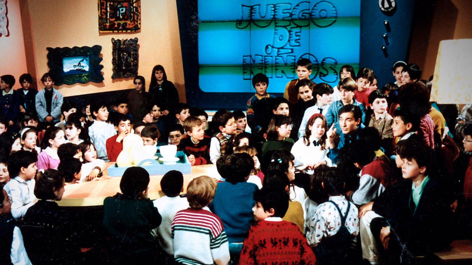 Juego de niños - Rosa María Sardà y Xabier Elorriaga - Juego de niños (Archivo) | Ver