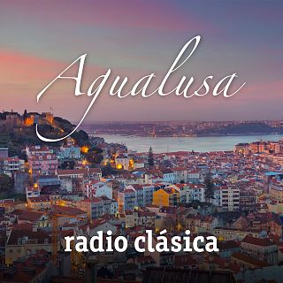 Agualusa con Miguel Ángel Fernández