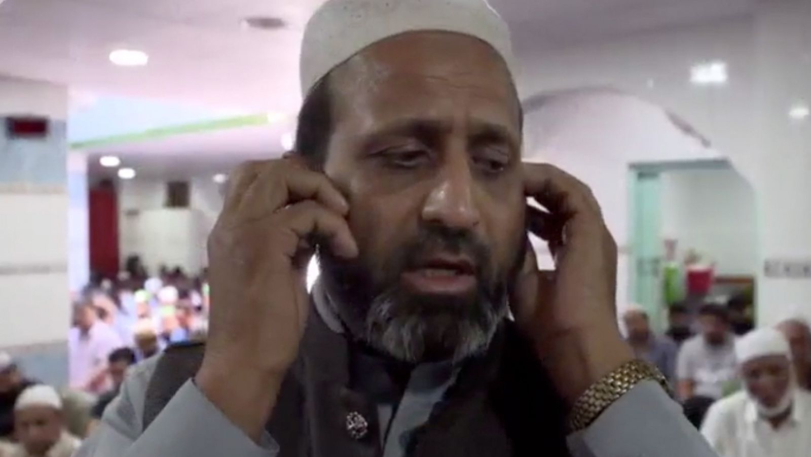 New Neighbours - En el pueblo fantasma (Italia) - ver ahora