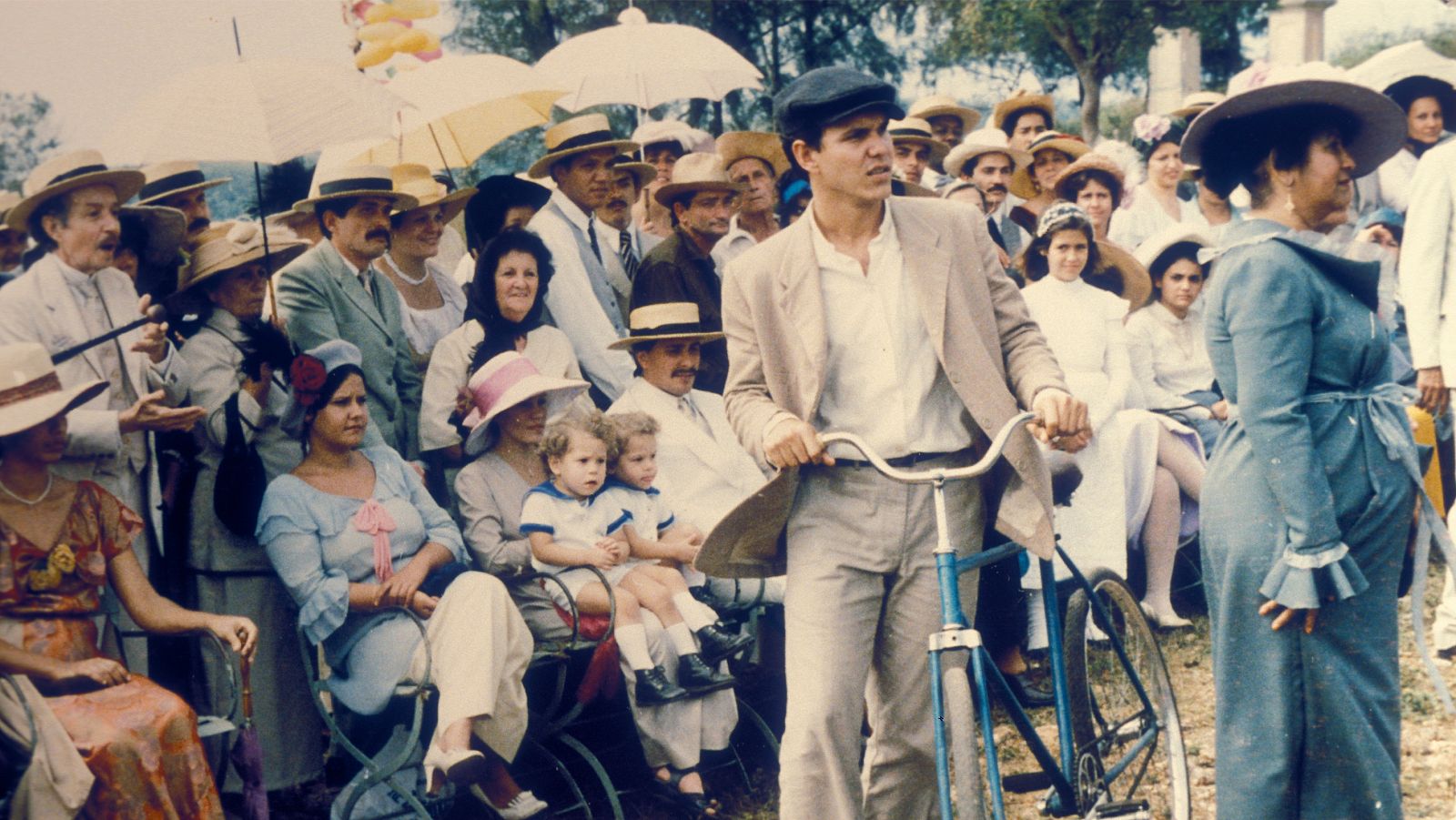 Amores difíciles - Fábula de la bella palomera - Amores difíciles | Ver