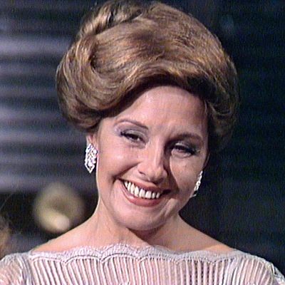 El señor Villanueva y su gente