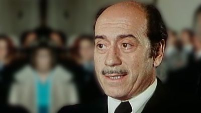 Este señor de negro