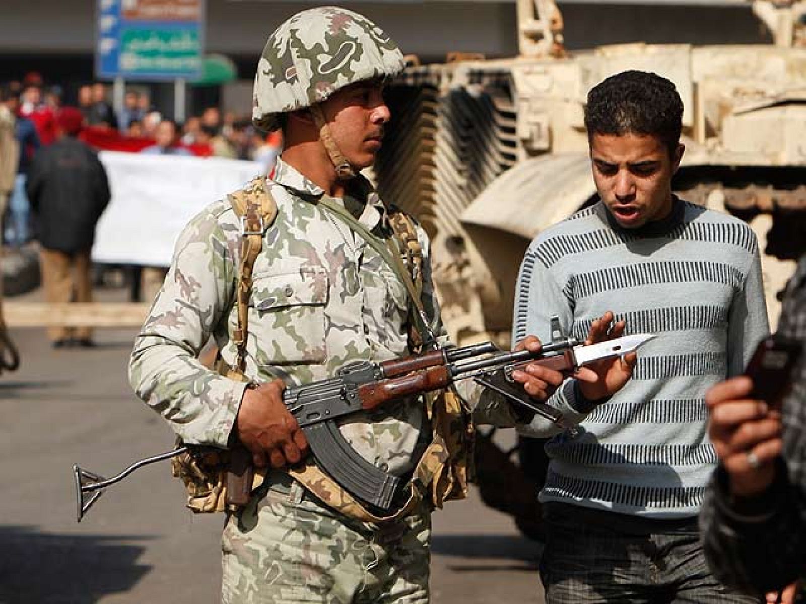 Toda la información del Telediario de Fin de Semana, en cuatro minutos.