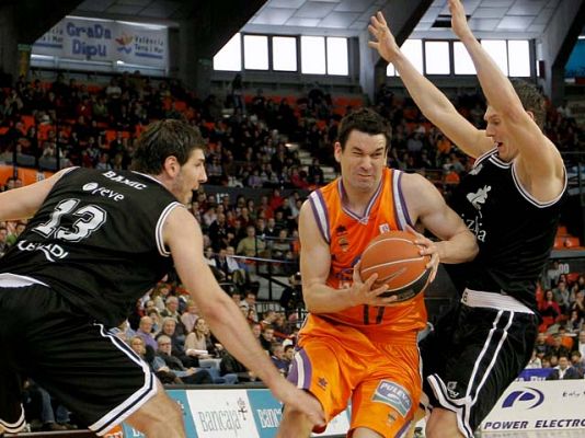 Baloncesto en RTVE - P.E. Valencia 68-54 Bizkaia Bilbao